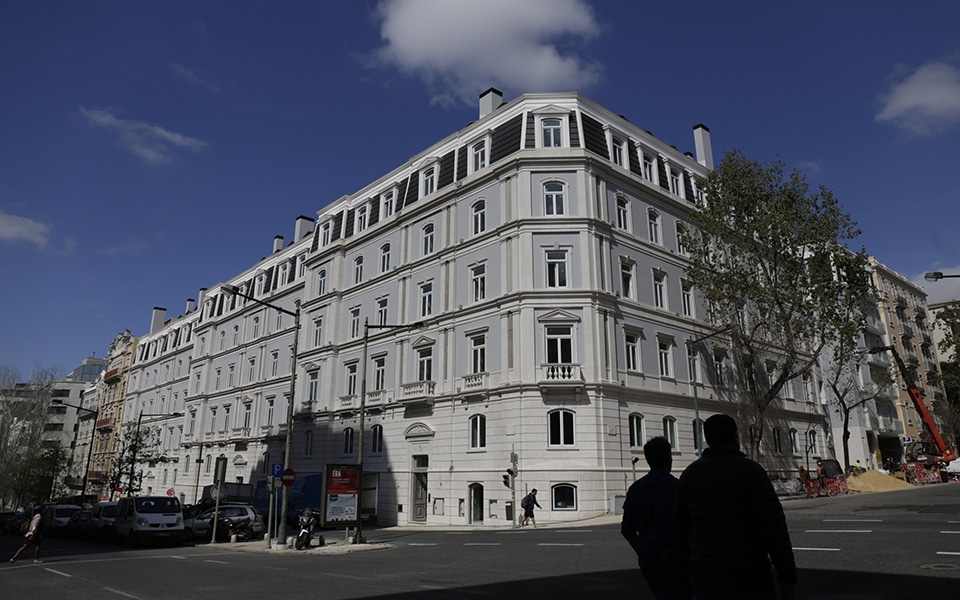  Buildings on Avenida Duque de Loulé no. 86, 90 and 94